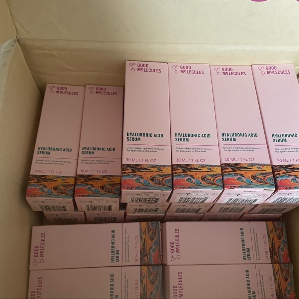 Good Molecules Hyaluronic Acid Serum